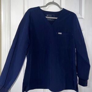 FIGS Scrub Sleeve Shirt